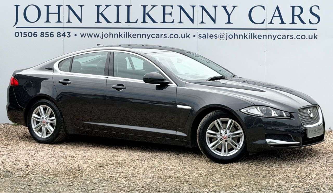 A 2014 JAGUAR XF 2.2d Luxury Saloon 4dr Diesel Auto Euro 5 (s/s) (200 ps) A 2014 JAGUAR XF 2.2d Luxury Saloon 4dr Diesel Auto Euro 5 (s/s) (200 ps)