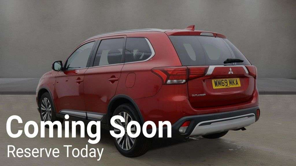 A 2020 MITSUBISHI OUTLANDER 2.0 MIVEC Design SUV 5dr Petrol CVT 4WD Euro 6 (s/s) (150 ps) A 2020 MITSUBISHI OUTLANDER 2.0 MIVEC Design SUV 5dr Petrol CVT 4WD Euro 6 (s/s) (150 ps)