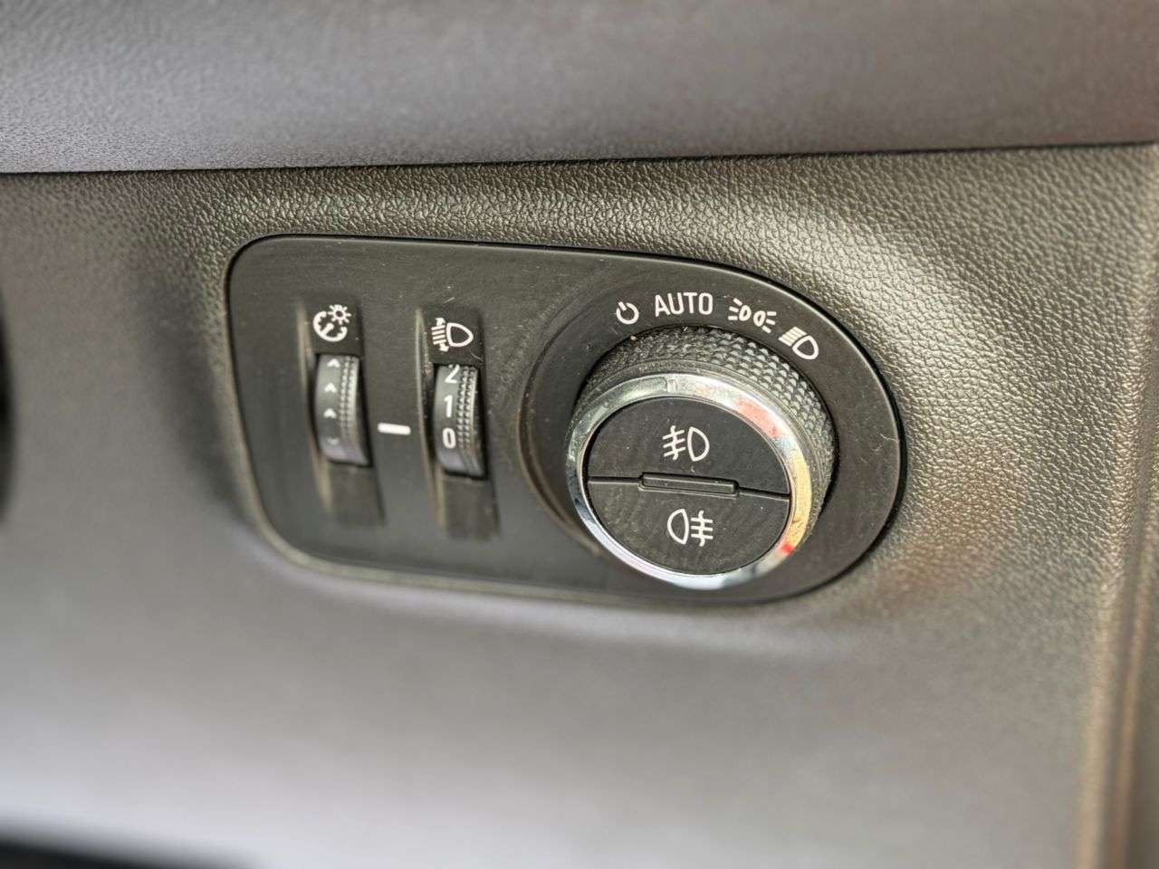 2018 VAUXHALL CORSA 2018 VAUXHALL CORSA