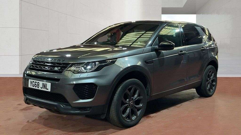 A 2018 LAND ROVER DISCOVERY SPORT 2.0 TD4 Landmark SUV 5dr Diesel Auto 4WD Euro 6 (s/s) (180 ps) A 2018 LAND ROVER DISCOVERY SPORT 2.0 TD4 Landmark SUV 5dr Diesel Auto 4WD Euro 6 (s/s) (180 ps)