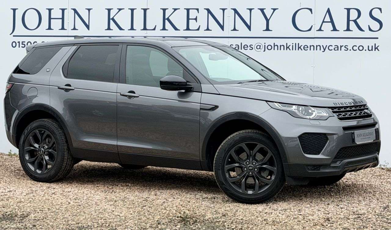 A 2018 LAND ROVER DISCOVERY SPORT 2.0 TD4 Landmark SUV 5dr Diesel Auto 4WD Euro 6 (s/s) (180 ps) A 2018 LAND ROVER DISCOVERY SPORT 2.0 TD4 Landmark SUV 5dr Diesel Auto 4WD Euro 6 (s/s) (180 ps)