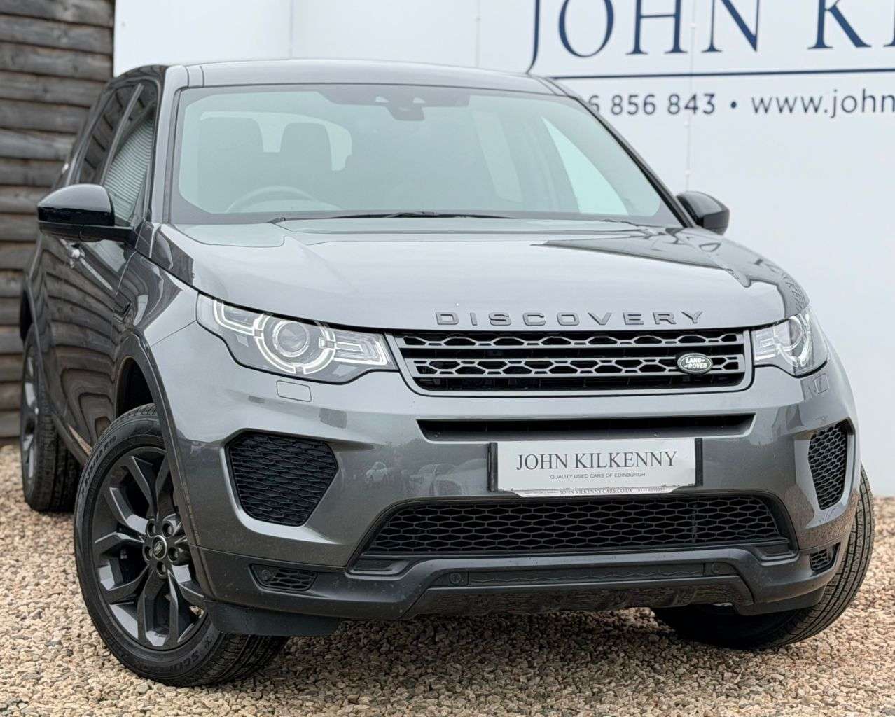 A 2018 LAND ROVER DISCOVERY SPORT 2.0 TD4 Landmark SUV 5dr Diesel Auto 4WD Euro 6 (s/s) (180 ps) A 2018 LAND ROVER DISCOVERY SPORT 2.0 TD4 Landmark SUV 5dr Diesel Auto 4WD Euro 6 (s/s) (180 ps)