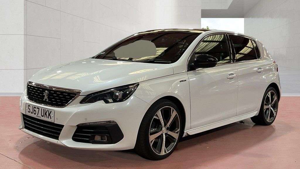 A 2017 PEUGEOT 308 1.6 BlueHDi GT Line Hatchback 5dr Diesel Manual Euro 6 (s/s) (120 ps) A 2017 PEUGEOT 308 1.6 BlueHDi GT Line Hatchback 5dr Diesel Manual Euro 6 (s/s) (120 ps)