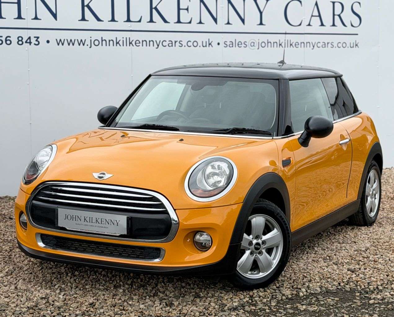 A 2015 MINI HATCH 1.2 One Hatchback 3dr Petrol Manual Euro 6 (s/s) (102 ps) A 2015 MINI HATCH 1.2 One Hatchback 3dr Petrol Manual Euro 6 (s/s) (102 ps)