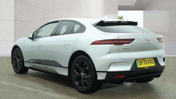 A 2020 JAGUAR I-PACE 400 90kWh HSE SUV 5dr Electric Auto 4WD (400 ps) A 2020 JAGUAR I-PACE 400 90kWh HSE SUV 5dr Electric Auto 4WD (400 ps)