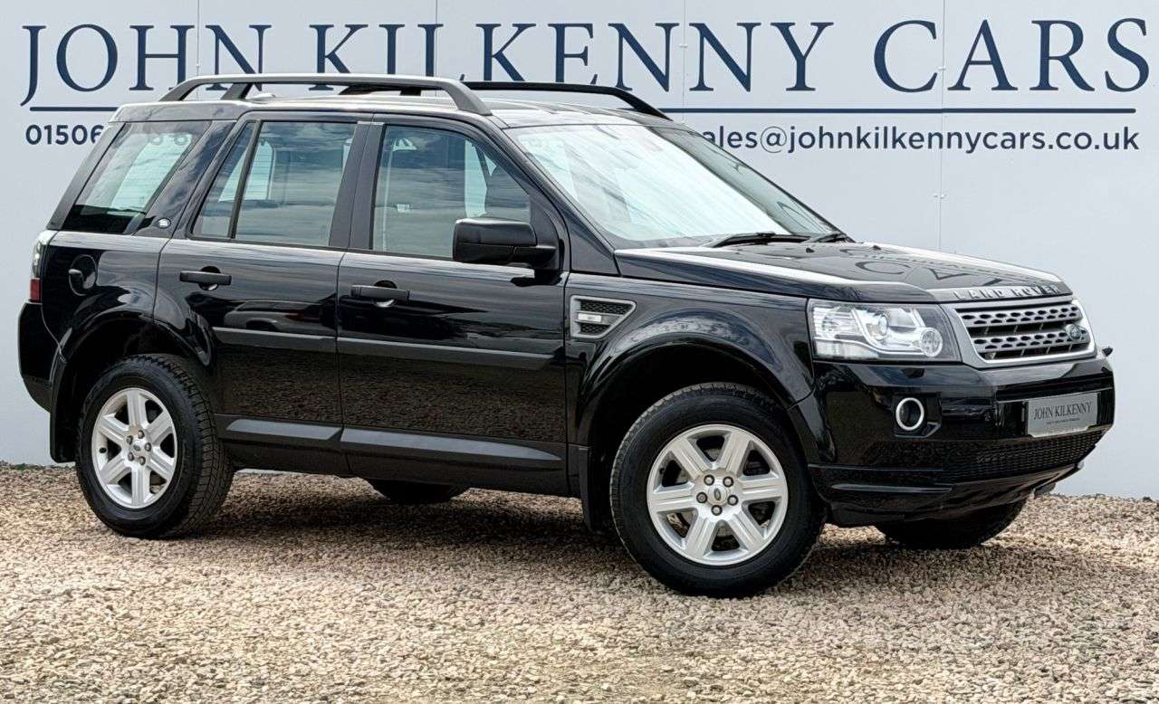 A 2014 LAND ROVER FREELANDER 2 2.2 TD4 GS SUV 5dr Diesel Manual 4WD Euro 5 (s/s) (150 ps) A 2014 LAND ROVER FREELANDER 2 2.2 TD4 GS SUV 5dr Diesel Manual 4WD Euro 5 (s/s) (150 ps)