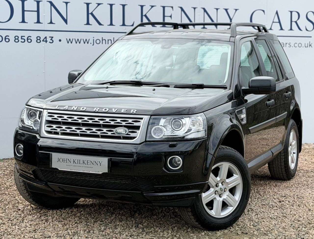 A 2014 LAND ROVER FREELANDER 2 2.2 TD4 GS SUV 5dr Diesel Manual 4WD Euro 5 (s/s) (150 ps) A 2014 LAND ROVER FREELANDER 2 2.2 TD4 GS SUV 5dr Diesel Manual 4WD Euro 5 (s/s) (150 ps)