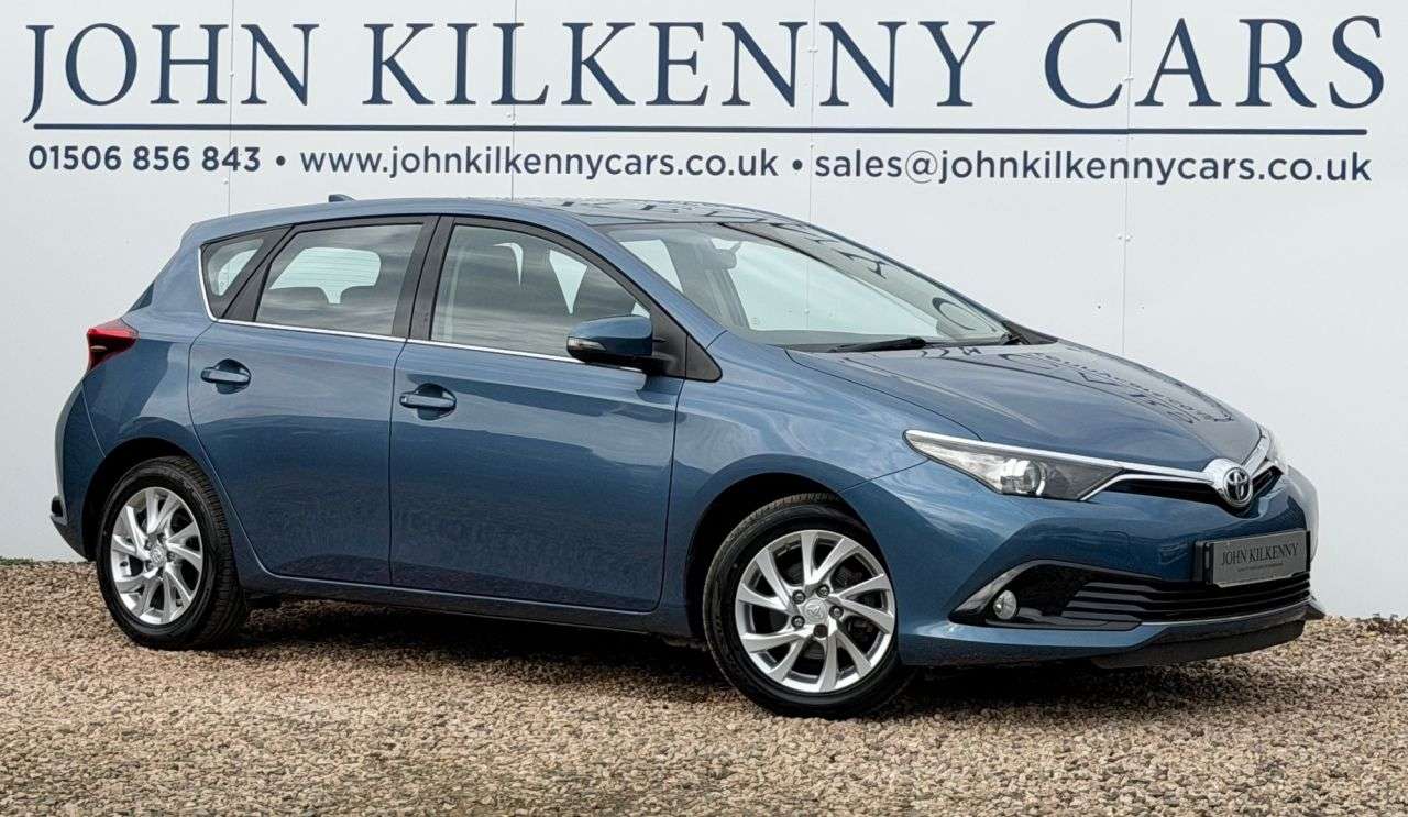 A 2017 TOYOTA AURIS 1.2 VVT-i Icon Hatchback 5dr Petrol Manual Euro 6 (s/s) (116 ps) A 2017 TOYOTA AURIS 1.2 VVT-i Icon Hatchback 5dr Petrol Manual Euro 6 (s/s) (116 ps)