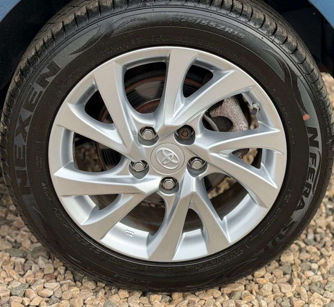 2017 TOYOTA AURIS 2017 TOYOTA AURIS
