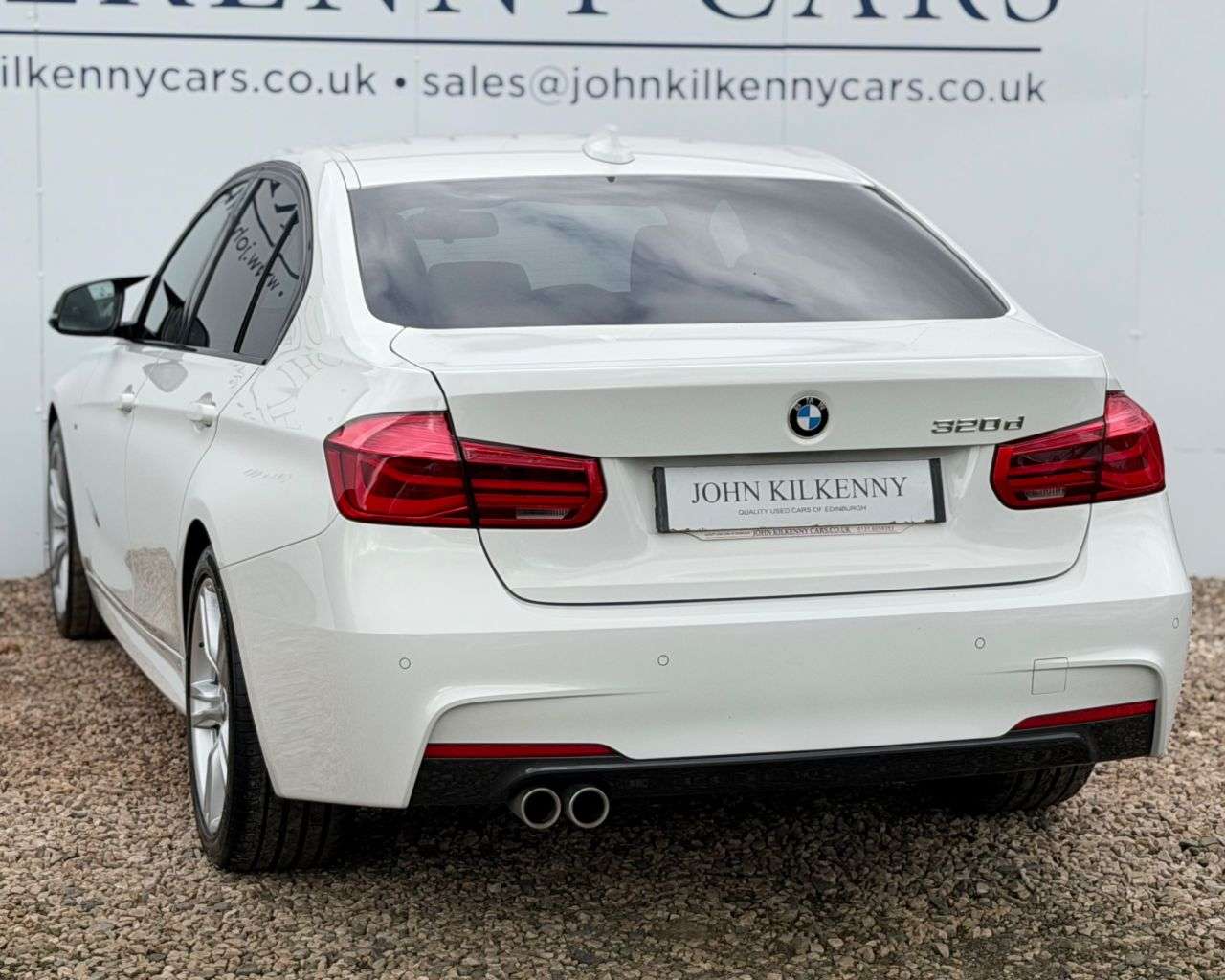 A 2016 BMW 3 SERIES 2.0 320d M Sport Saloon 4dr Diesel Auto Euro 6 (s/s) (190 ps) A 2016 BMW 3 SERIES 2.0 320d M Sport Saloon 4dr Diesel Auto Euro 6 (s/s) (190 ps)
