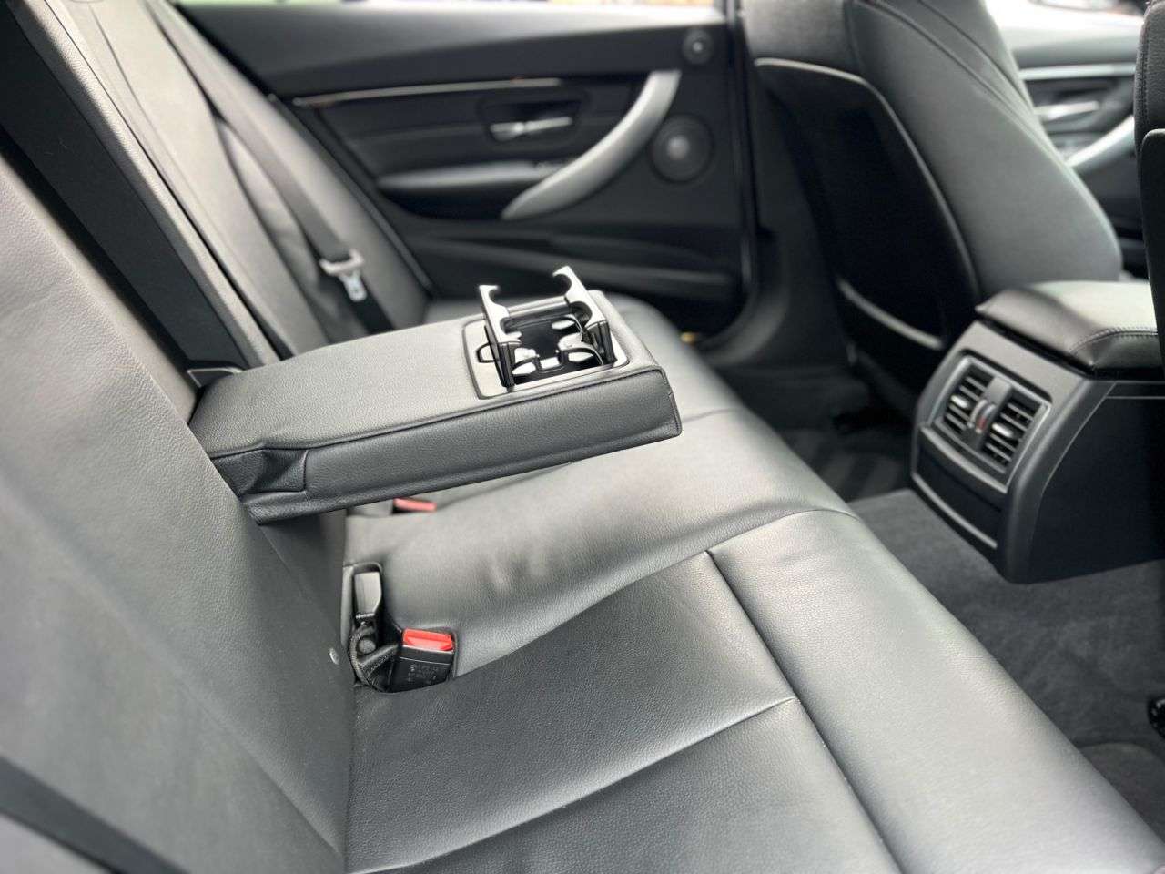 2016 BMW 3 SERIES 2016 BMW 3 SERIES