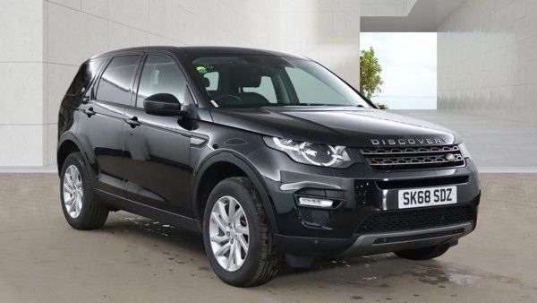A 2018 LAND ROVER DISCOVERY SPORT 2.0 TD4 SE Tech SUV 5dr Diesel Auto 4WD Euro 6 (s/s) (180 ps) A 2018 LAND ROVER DISCOVERY SPORT 2.0 TD4 SE Tech SUV 5dr Diesel Auto 4WD Euro 6 (s/s) (180 ps)