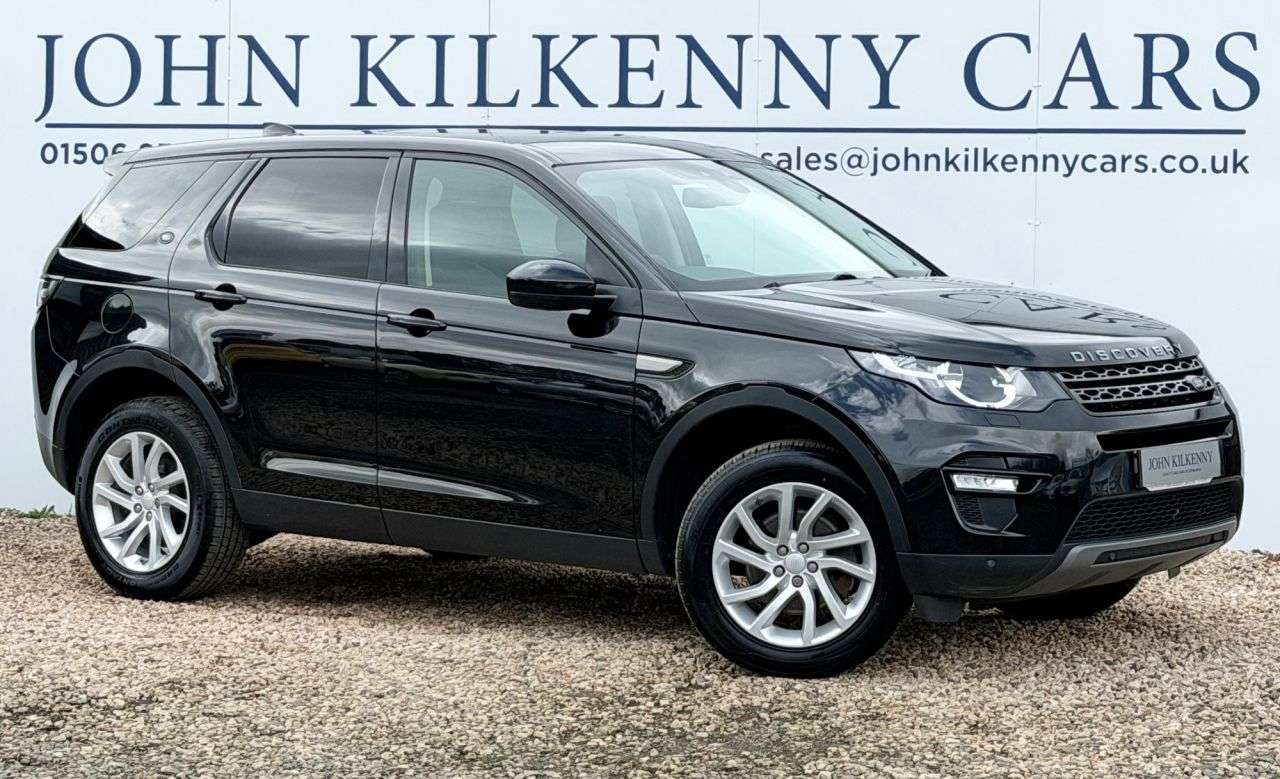 A 2018 LAND ROVER DISCOVERY SPORT 2.0 TD4 SE Tech SUV 5dr Diesel Auto 4WD Euro 6 (s/s) (180 ps) A 2018 LAND ROVER DISCOVERY SPORT 2.0 TD4 SE Tech SUV 5dr Diesel Auto 4WD Euro 6 (s/s) (180 ps)