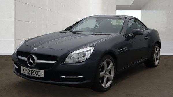 A 2012 MERCEDES-BENZ SLK 1.8 SLK200 BlueEfficiency Convertible 2dr Petrol G-Tronic+ Euro 5 (s/s) (18 A 2012 MERCEDES-BENZ SLK 1.8 SLK200 BlueEfficiency Convertible 2dr Petrol G-Tronic+ Euro 5 (s/s) (18