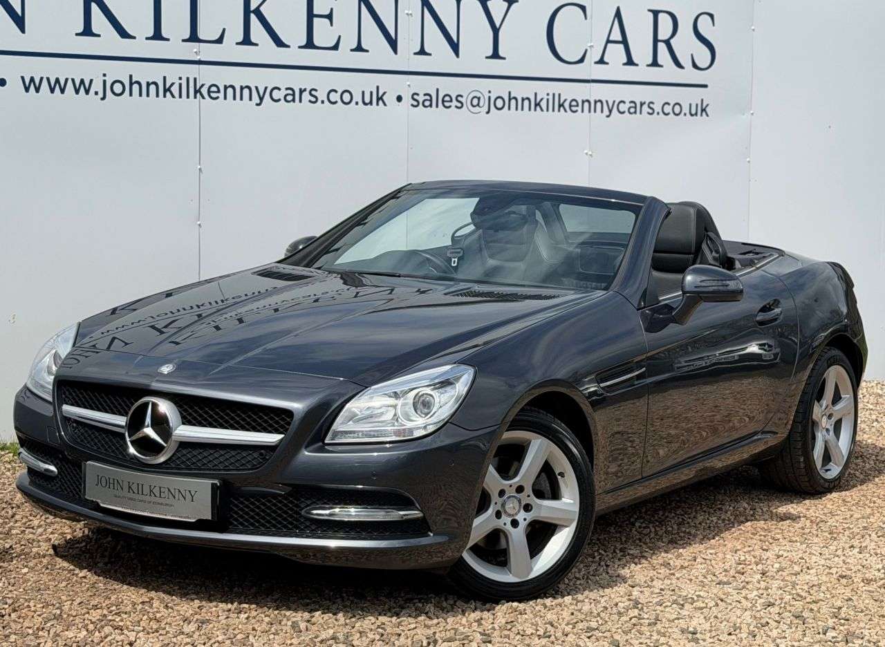 A 2012 MERCEDES-BENZ SLK 1.8 SLK200 BlueEfficiency Convertible 2dr Petrol G-Tronic+ Euro 5 (s/s) (18 A 2012 MERCEDES-BENZ SLK 1.8 SLK200 BlueEfficiency Convertible 2dr Petrol G-Tronic+ Euro 5 (s/s) (18