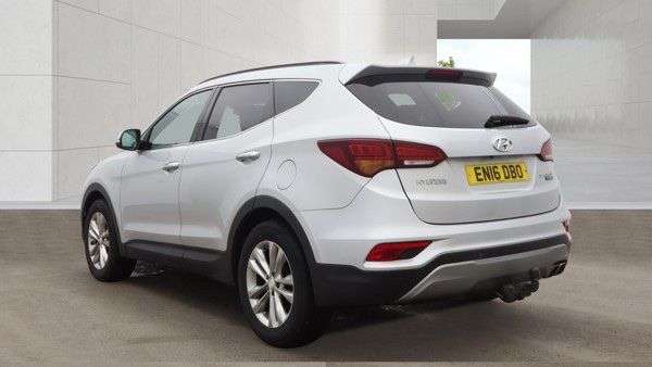 A 2016 HYUNDAI SANTA FE 2.2 CRDi Blue Drive Premium SUV 5dr Diesel Auto 4WD Euro 6 (s/s) (200 ps) A 2016 HYUNDAI SANTA FE 2.2 CRDi Blue Drive Premium SUV 5dr Diesel Auto 4WD Euro 6 (s/s) (200 ps)