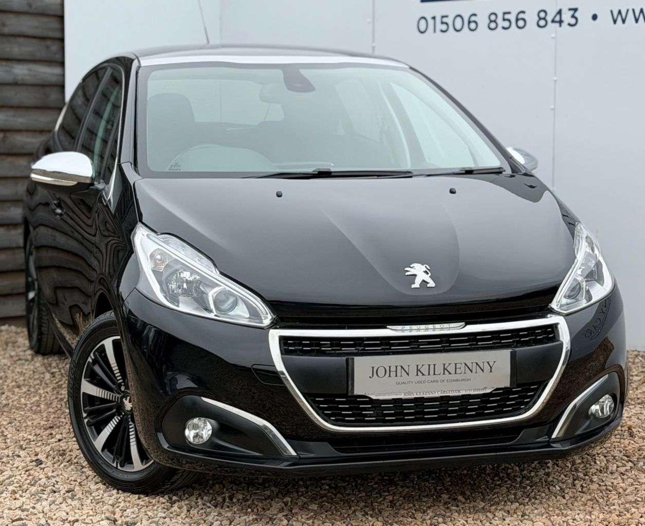 A 2018 PEUGEOT 208 1.2 PureTech Allure Premium Hatchback 5dr Petrol Manual Euro 6 (s/s) (82 ps A 2018 PEUGEOT 208 1.2 PureTech Allure Premium Hatchback 5dr Petrol Manual Euro 6 (s/s) (82 ps