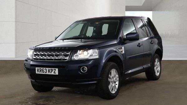 A 2013 LAND ROVER FREELANDER 2 2.2 SD4 XS SUV 5dr Diesel CommandShift 4WD Euro 5 (190 ps) A 2013 LAND ROVER FREELANDER 2 2.2 SD4 XS SUV 5dr Diesel CommandShift 4WD Euro 5 (190 ps)