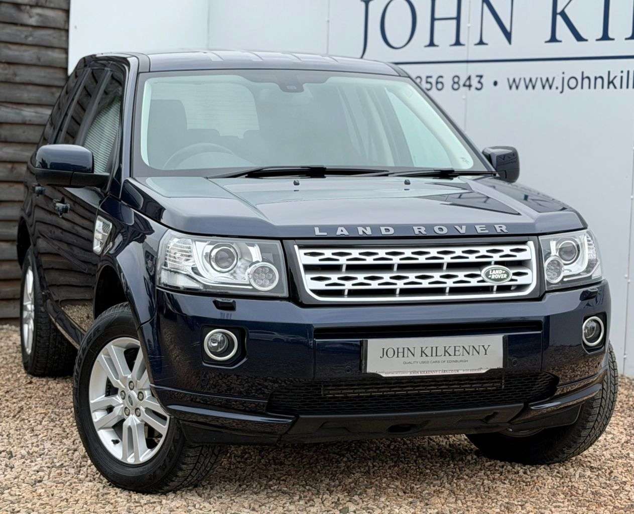 A 2013 LAND ROVER FREELANDER 2 2.2 SD4 XS SUV 5dr Diesel CommandShift 4WD Euro 5 (190 ps) A 2013 LAND ROVER FREELANDER 2 2.2 SD4 XS SUV 5dr Diesel CommandShift 4WD Euro 5 (190 ps)