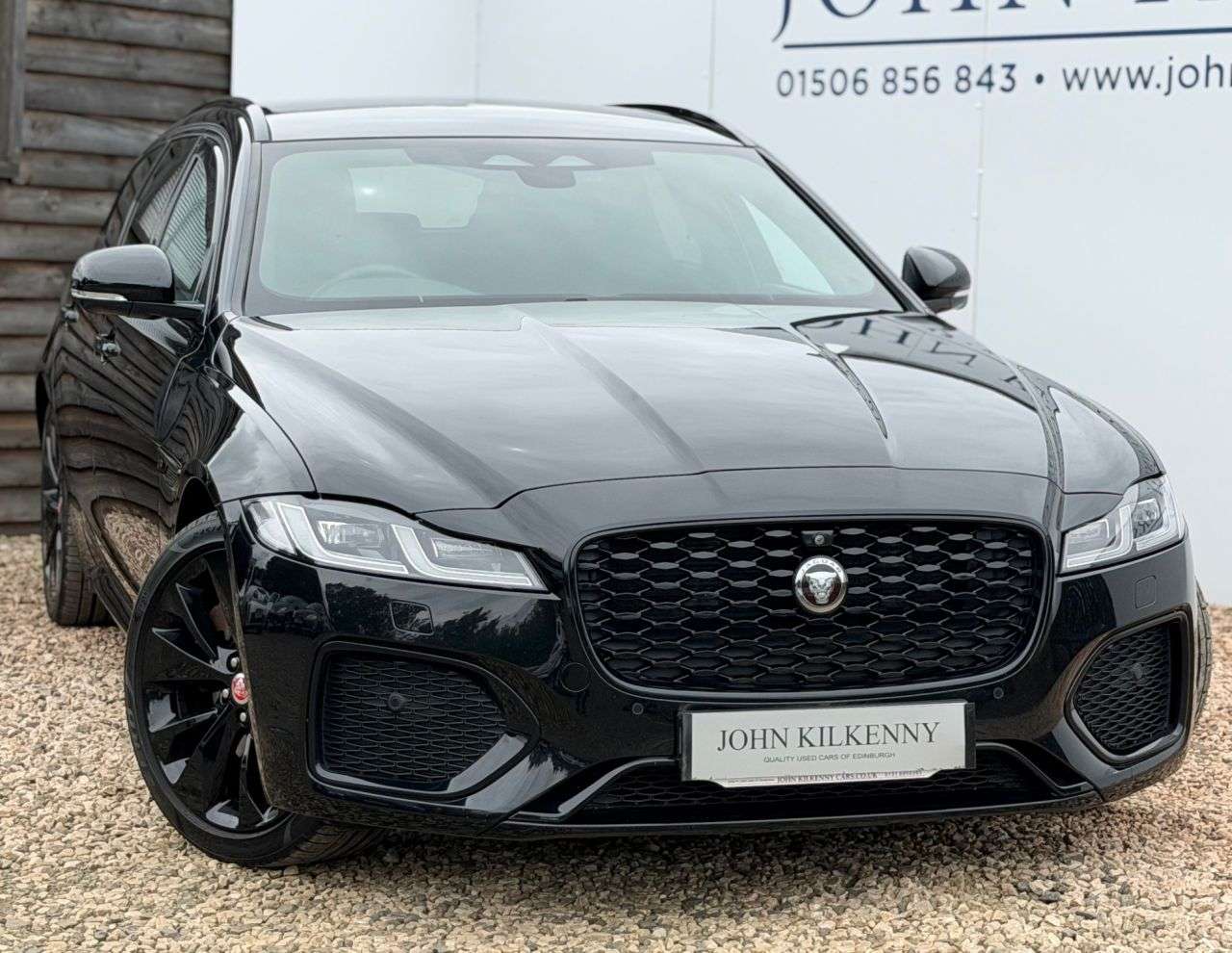 A 2021 JAGUAR XF 2.0 D200 MHEV R-Dynamic SE Sportbrake 5dr Diesel Auto Euro 6 (s/s) (204 ps) A 2021 JAGUAR XF 2.0 D200 MHEV R-Dynamic SE Sportbrake 5dr Diesel Auto Euro 6 (s/s) (204 ps)