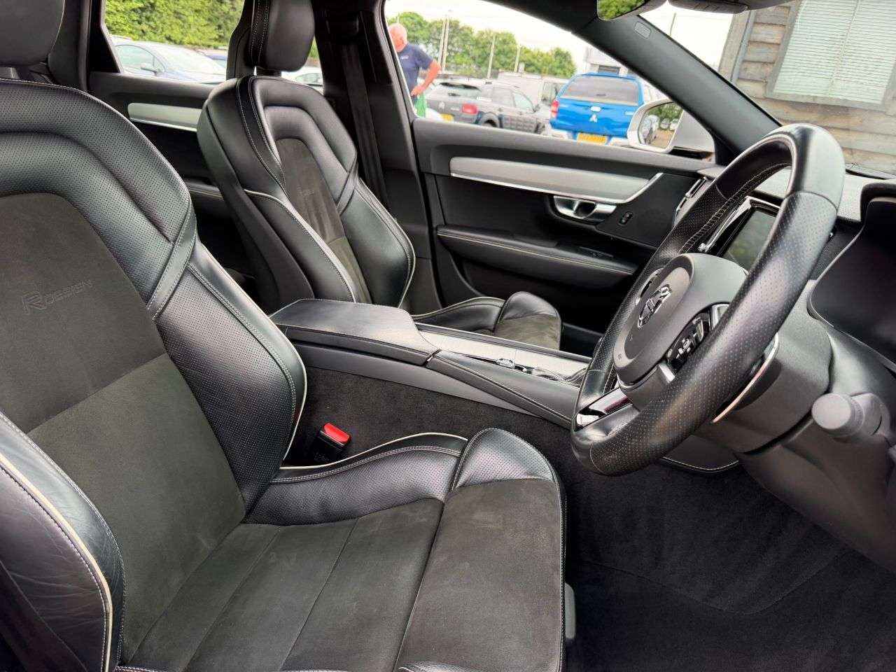 2018 VOLVO S90 2018 VOLVO S90