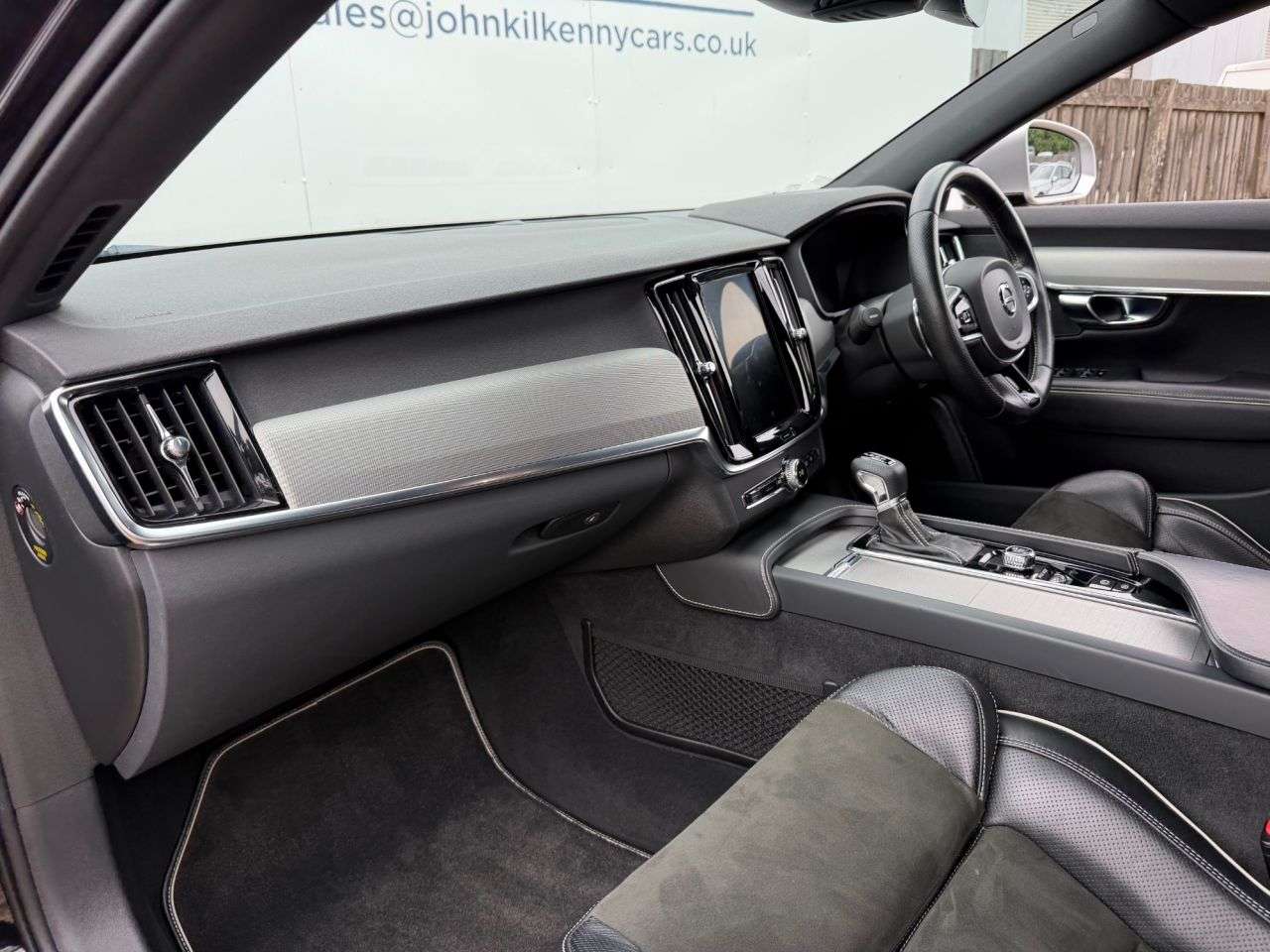 2018 VOLVO S90 2018 VOLVO S90