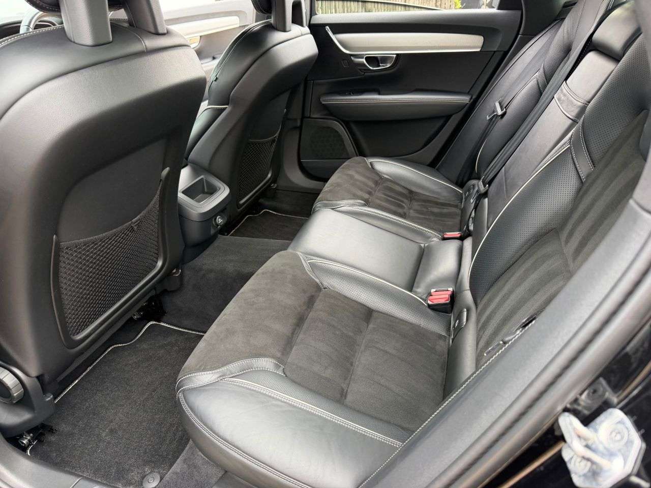2018 VOLVO S90 2018 VOLVO S90