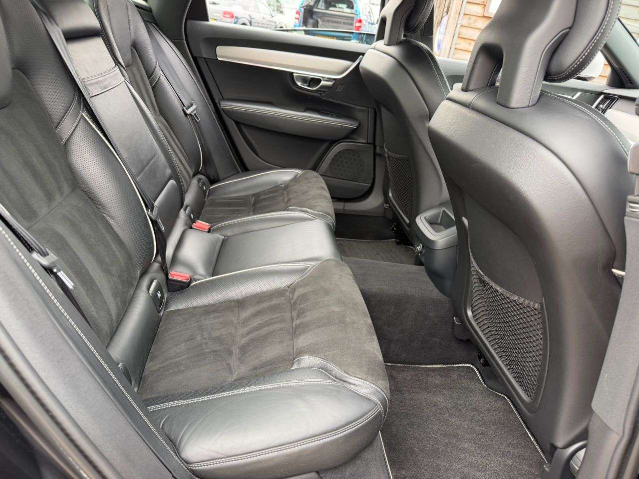 2018 VOLVO S90 2018 VOLVO S90