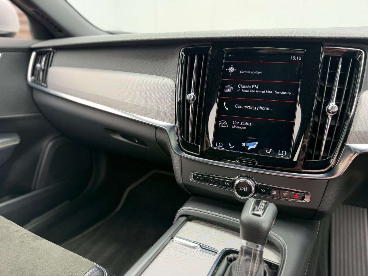 2018 VOLVO S90 2018 VOLVO S90
