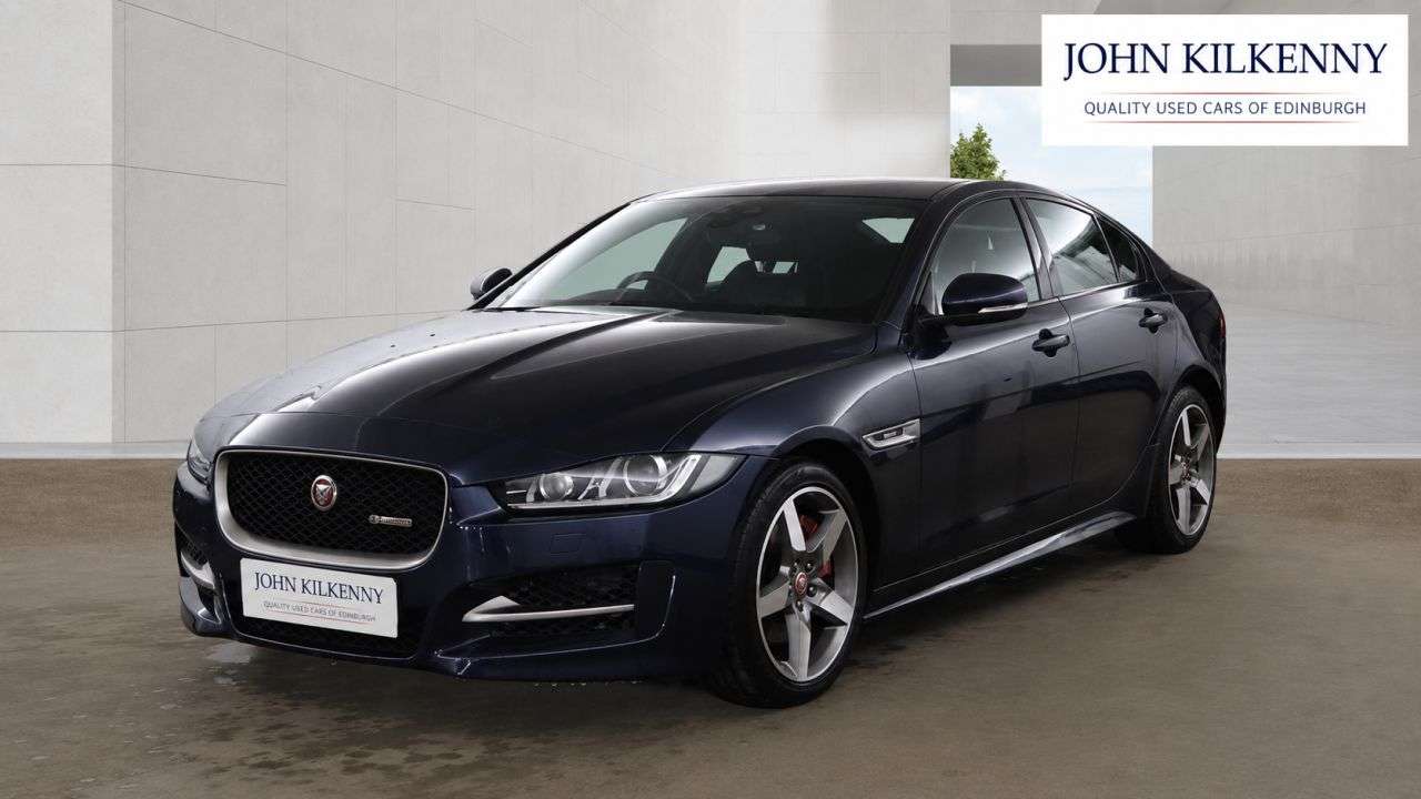 A 2017 JAGUAR XE 2.0d R-Sport Saloon 4dr Diesel Auto AWD Euro 6 (s/s) (180 ps) A 2017 JAGUAR XE 2.0d R-Sport Saloon 4dr Diesel Auto AWD Euro 6 (s/s) (180 ps)
