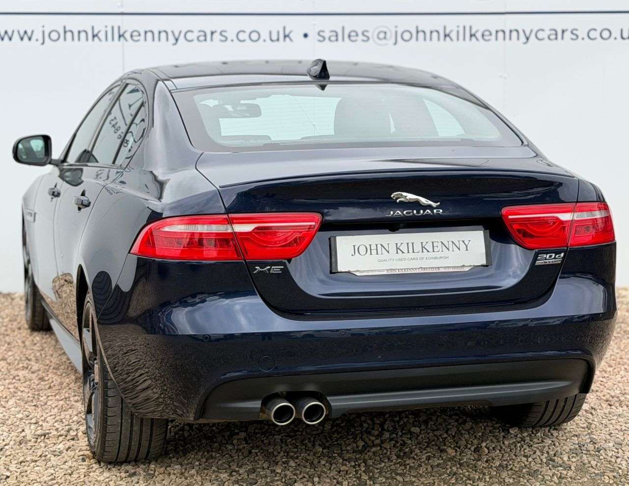 A 2017 JAGUAR XE 2.0d R-Sport Saloon 4dr Diesel Auto AWD Euro 6 (s/s) (180 ps) A 2017 JAGUAR XE 2.0d R-Sport Saloon 4dr Diesel Auto AWD Euro 6 (s/s) (180 ps)