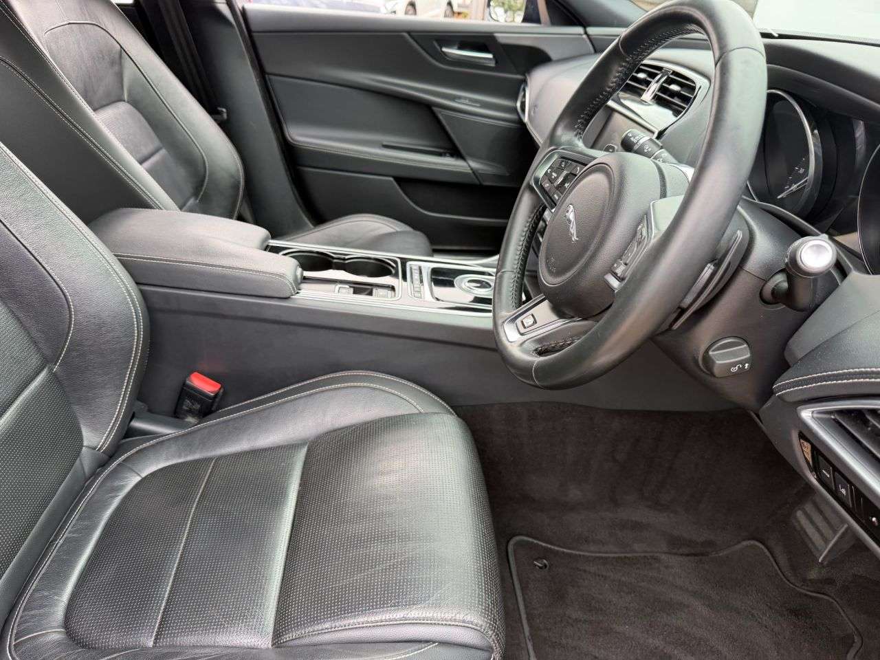 2017 JAGUAR XE 2017 JAGUAR XE