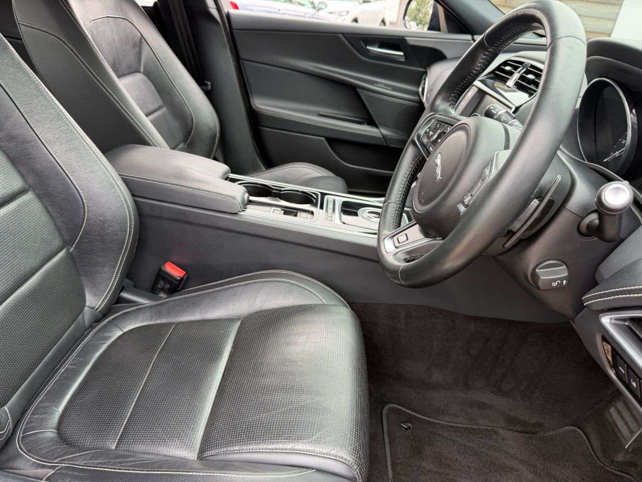 2017 JAGUAR XE 2017 JAGUAR XE