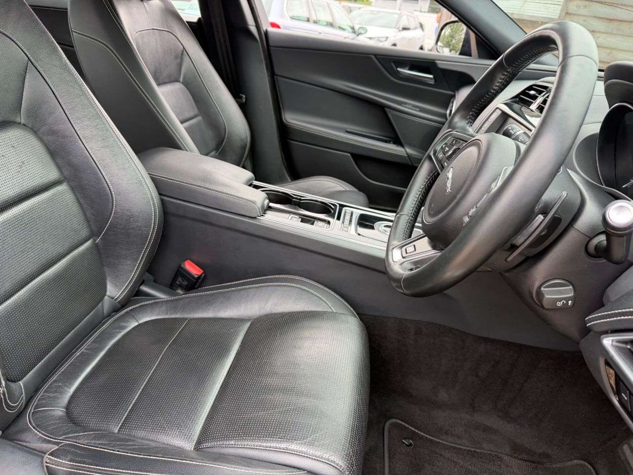 2017 JAGUAR XE 2017 JAGUAR XE
