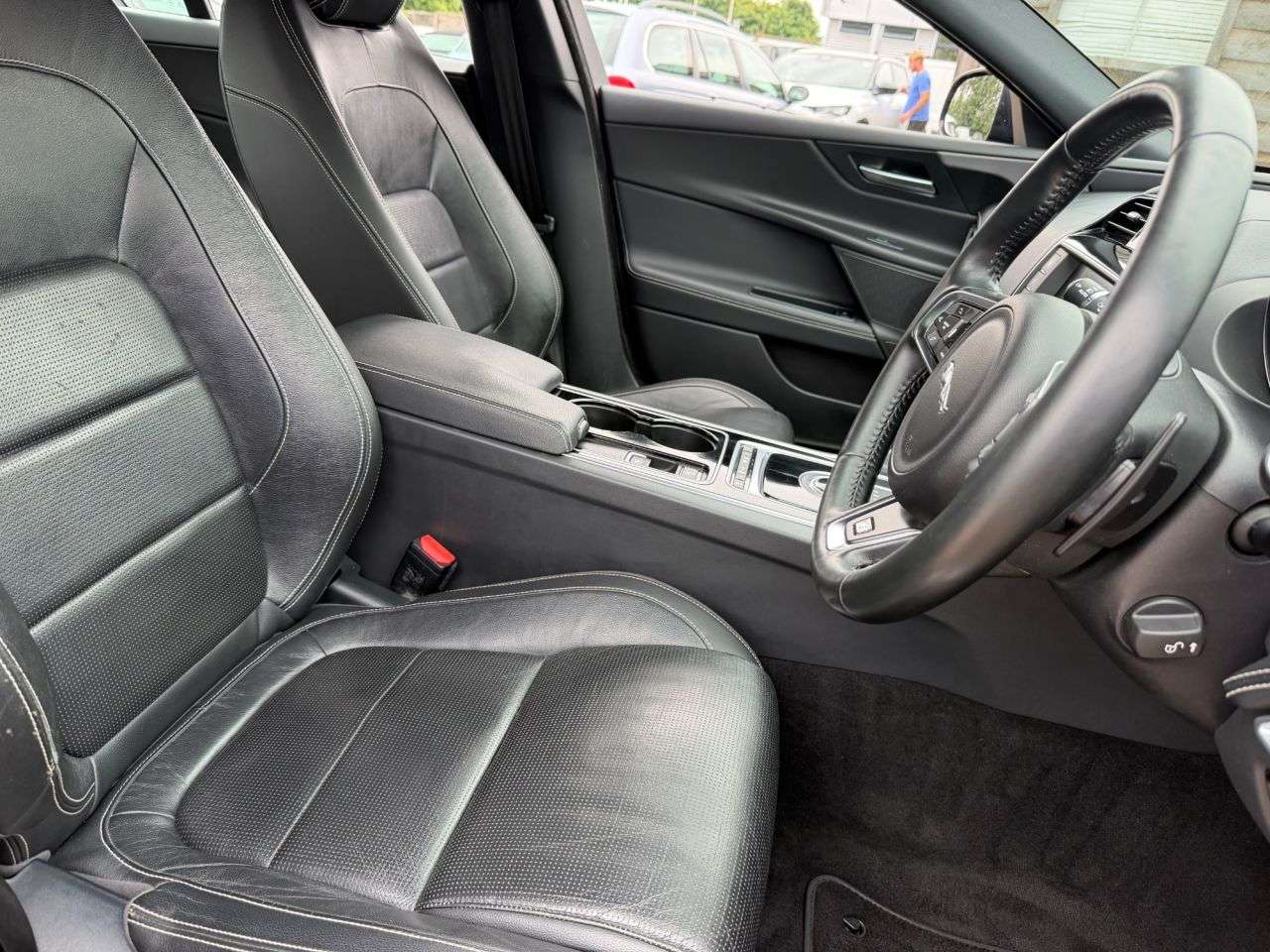 2017 JAGUAR XE 2017 JAGUAR XE