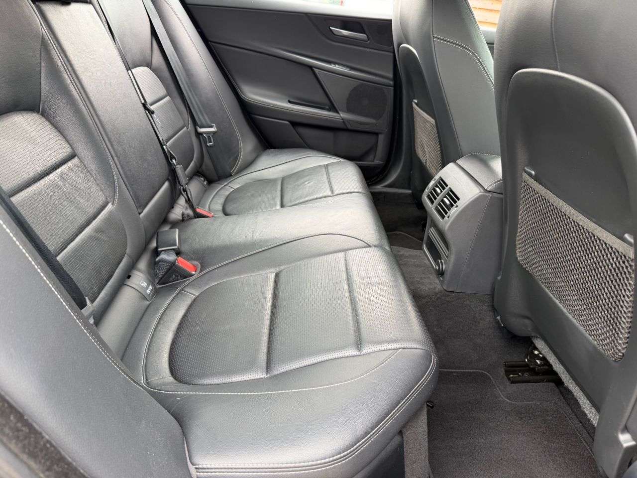 2017 JAGUAR XE 2017 JAGUAR XE
