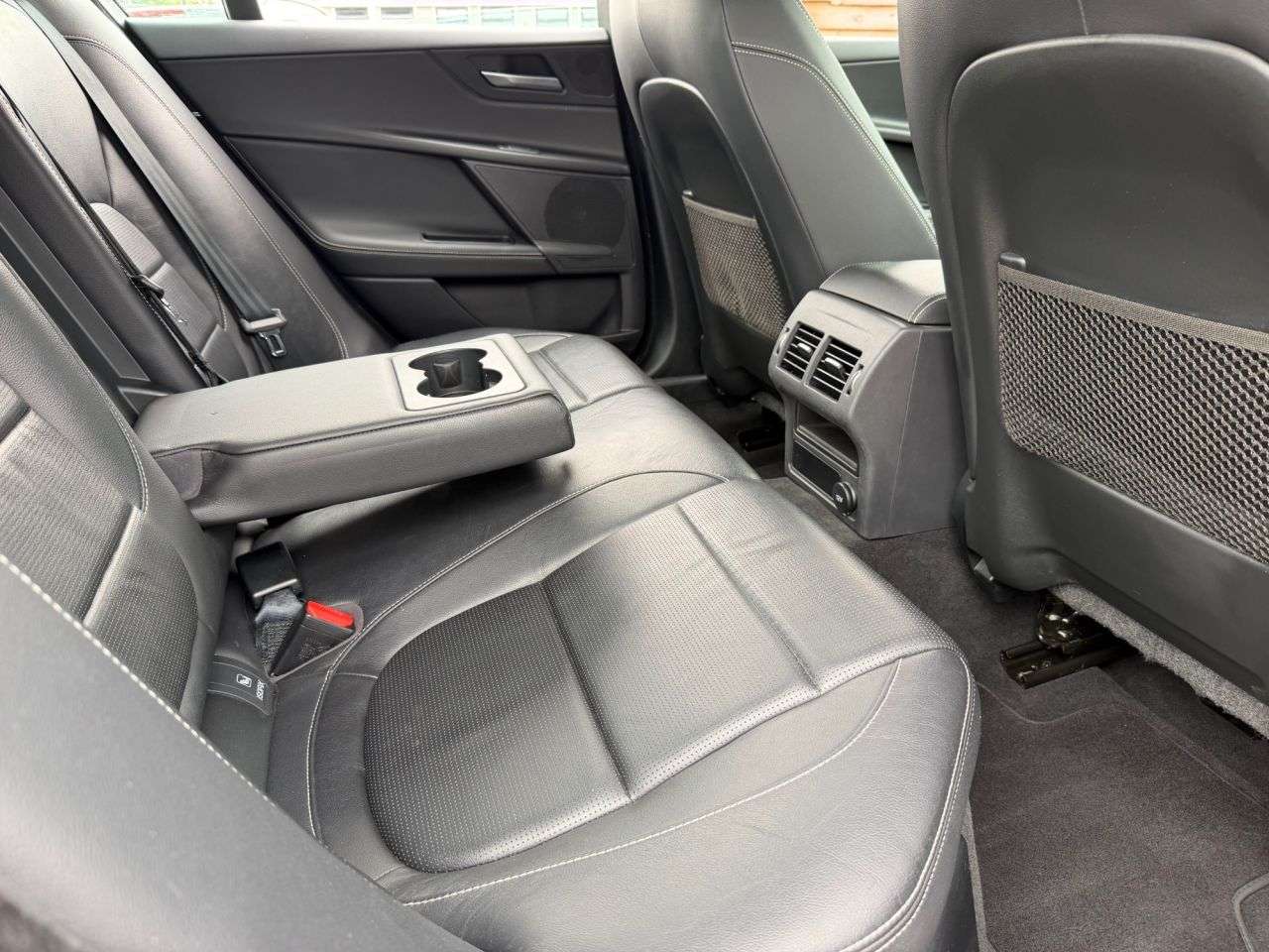 2017 JAGUAR XE 2017 JAGUAR XE