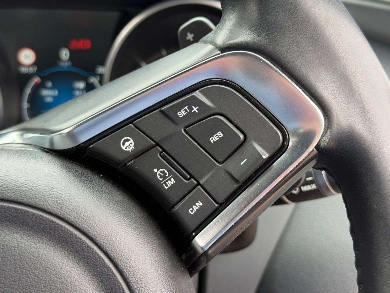 2017 JAGUAR XE 2017 JAGUAR XE