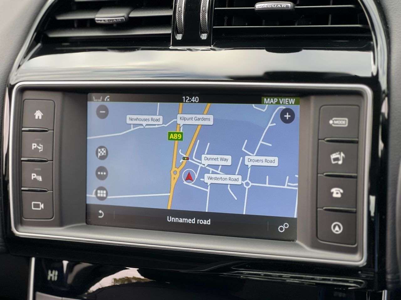 2017 JAGUAR XE 2017 JAGUAR XE