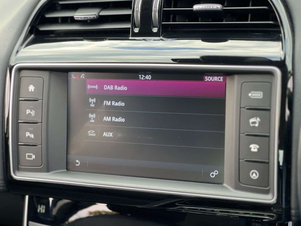 2017 JAGUAR XE 2017 JAGUAR XE