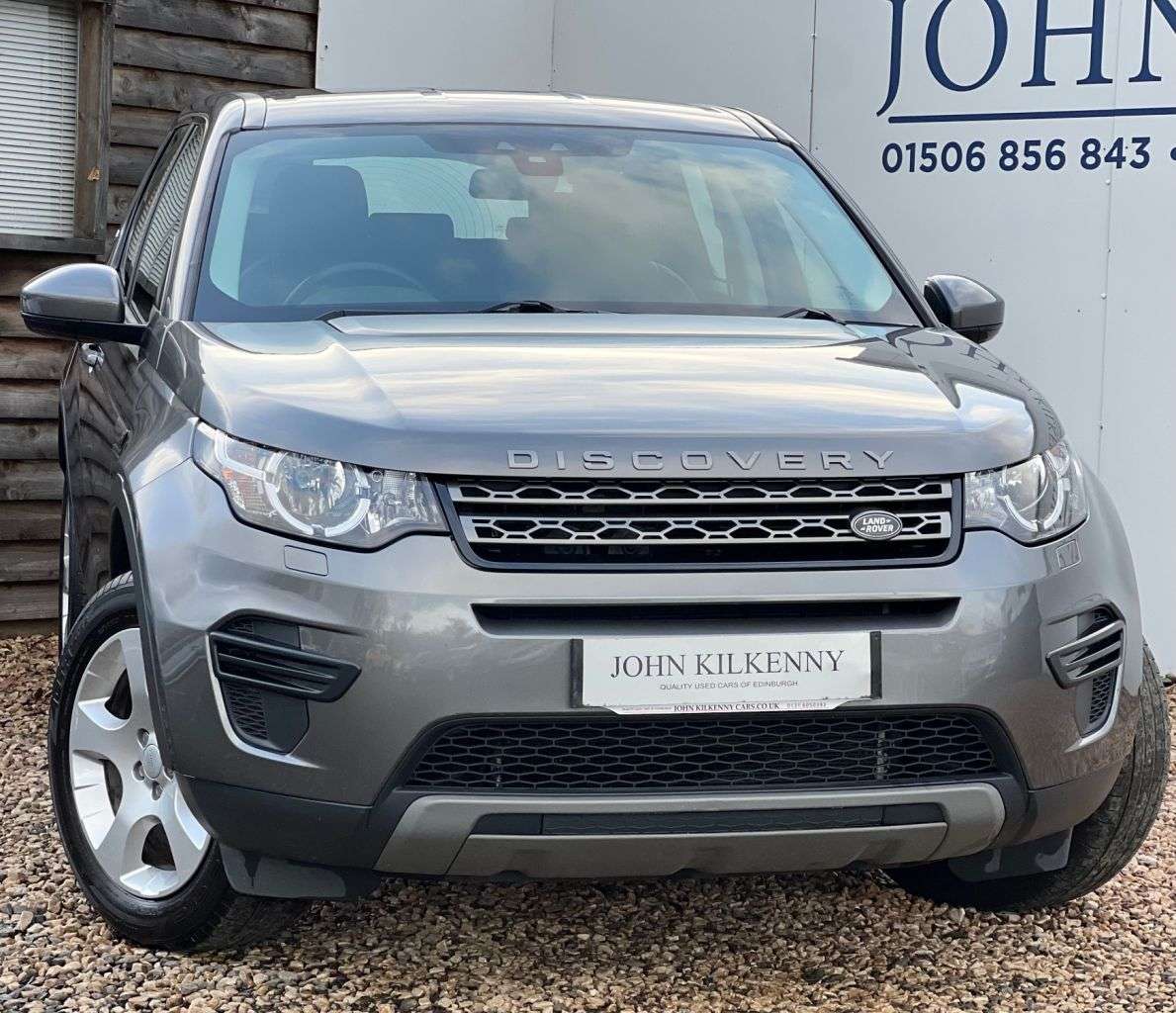 A 2017 LAND ROVER DISCOVERY SPORT TD4 SE TECH A 2017 LAND ROVER DISCOVERY SPORT TD4 SE TECH