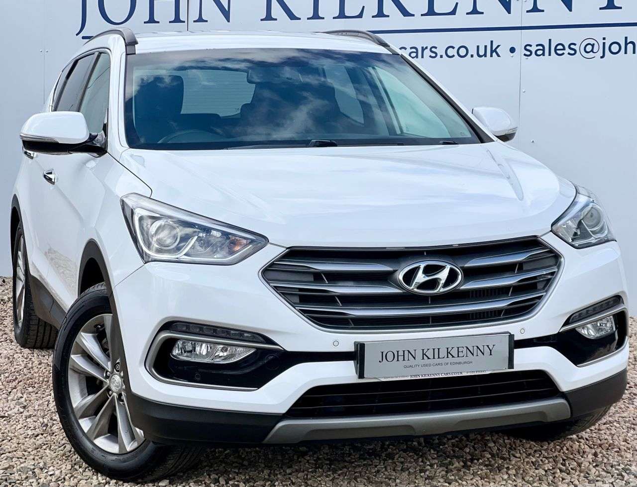 A 2016 HYUNDAI SANTA FE 2.2 CRDi Blue Drive Premium SUV 5dr Diesel Manual 4WD Euro 6 (s/s) (7 Seat) A 2016 HYUNDAI SANTA FE 2.2 CRDi Blue Drive Premium SUV 5dr Diesel Manual 4WD Euro 6 (s/s) (7 Seat)