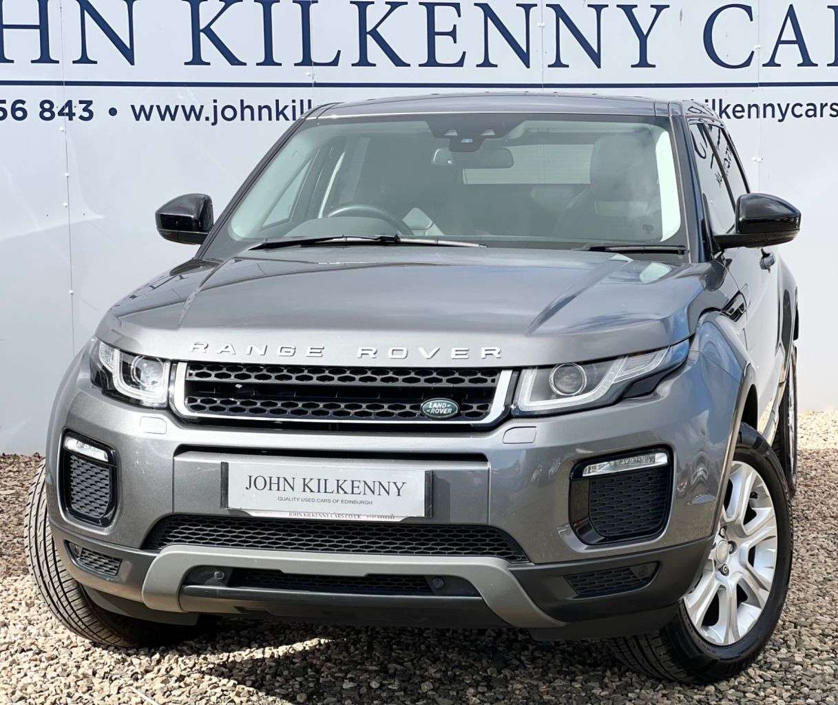 A 2019 LAND ROVER RANGE ROVER EVOQUE 2.0 TD4 SE Tech SUV 5dr Diesel Auto 4WD Euro 6 (s/s) (180 ps) A 2019 LAND ROVER RANGE ROVER EVOQUE 2.0 TD4 SE Tech SUV 5dr Diesel Auto 4WD Euro 6 (s/s) (180 ps)