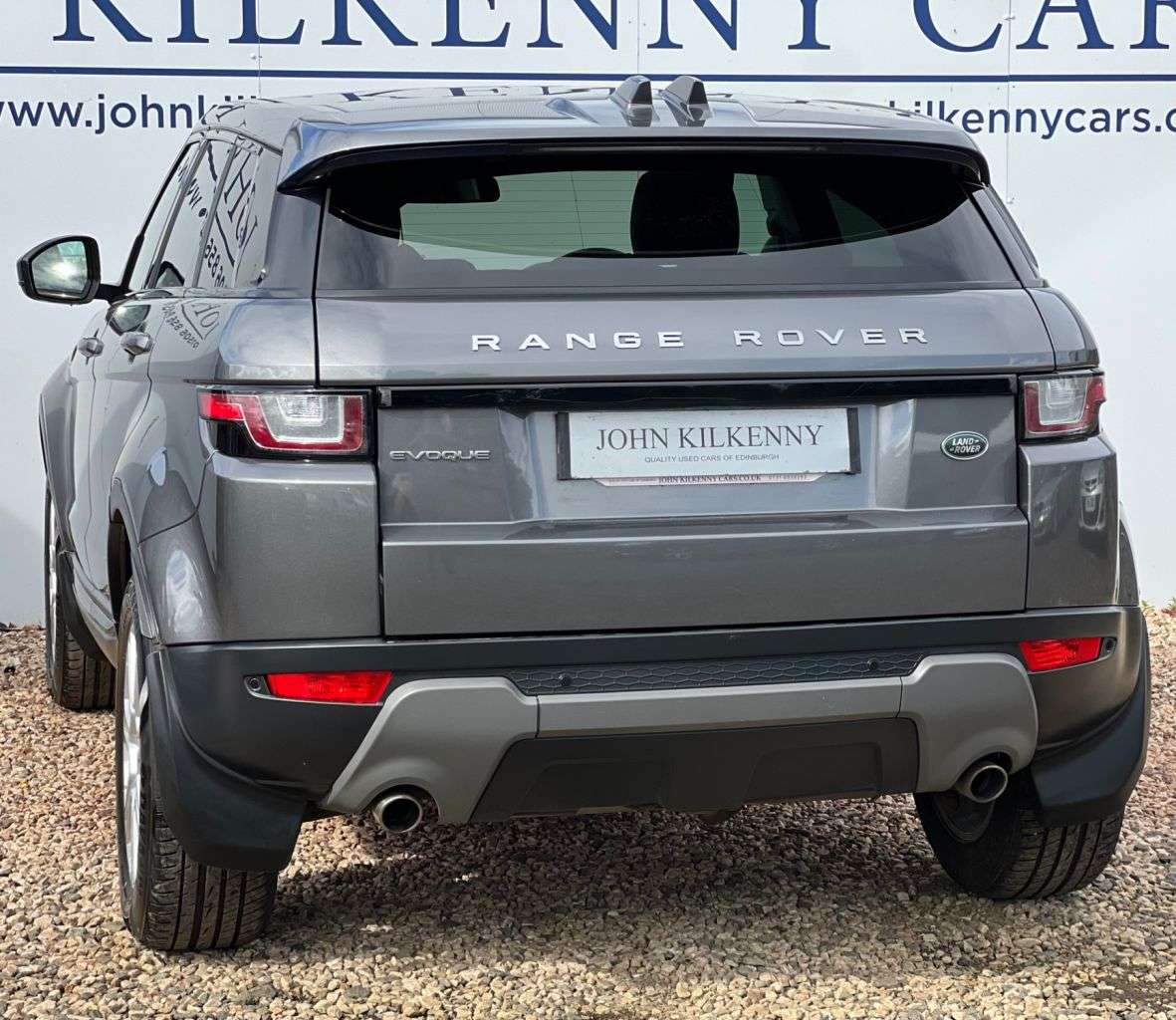 A 2019 LAND ROVER RANGE ROVER EVOQUE 2.0 TD4 SE Tech SUV 5dr Diesel Auto 4WD Euro 6 (s/s) (180 ps) A 2019 LAND ROVER RANGE ROVER EVOQUE 2.0 TD4 SE Tech SUV 5dr Diesel Auto 4WD Euro 6 (s/s) (180 ps)