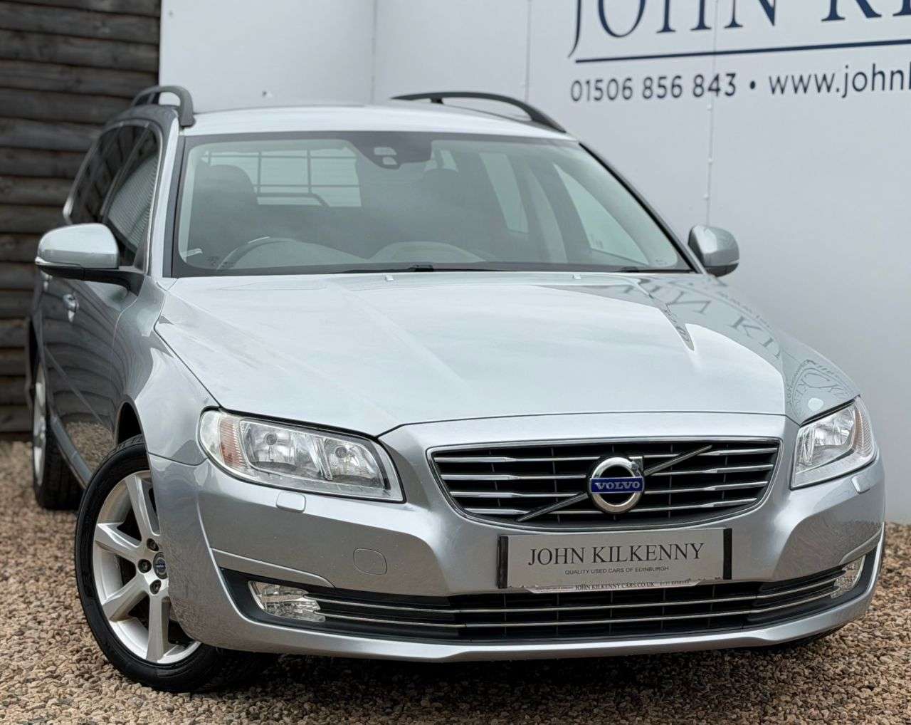 A 2015 VOLVO V70 2.0 D4 SE Nav Estate 5dr Diesel Auto Euro 6 (s/s) (181 ps) A 2015 VOLVO V70 2.0 D4 SE Nav Estate 5dr Diesel Auto Euro 6 (s/s) (181 ps)
