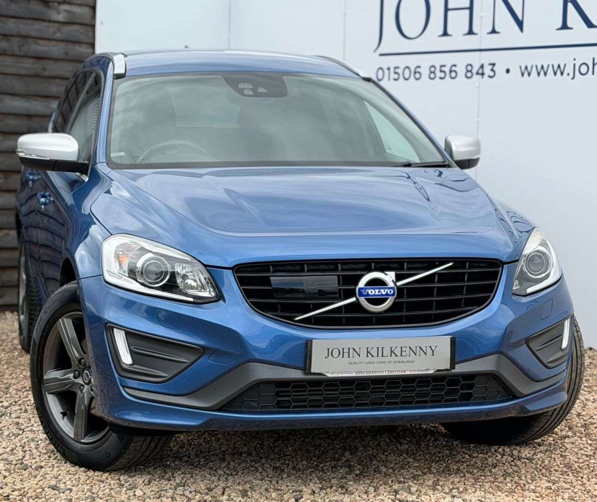 A 2016 VOLVO XC60 2.4 D4 R-Design Lux Nav SUV 5dr Diesel Auto AWD Euro 6 (s/s) (190 ps) A 2016 VOLVO XC60 2.4 D4 R-Design Lux Nav SUV 5dr Diesel Auto AWD Euro 6 (s/s) (190 ps)