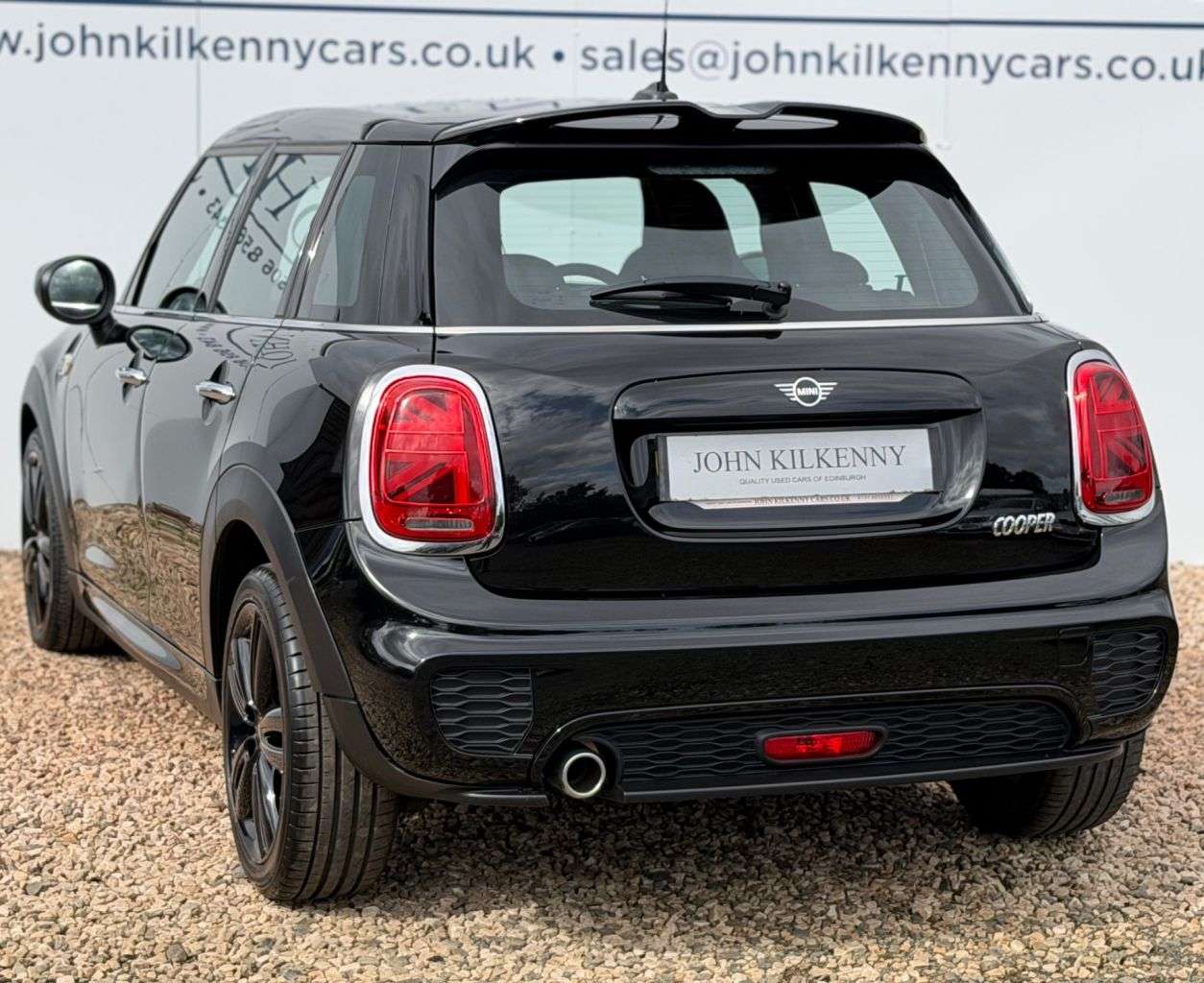 A 2019 MINI HATCH 1.5 Cooper Sport Hatchback 5dr Petrol Steptronic Euro 6 (s/s) (136 ps) A 2019 MINI HATCH 1.5 Cooper Sport Hatchback 5dr Petrol Steptronic Euro 6 (s/s) (136 ps)