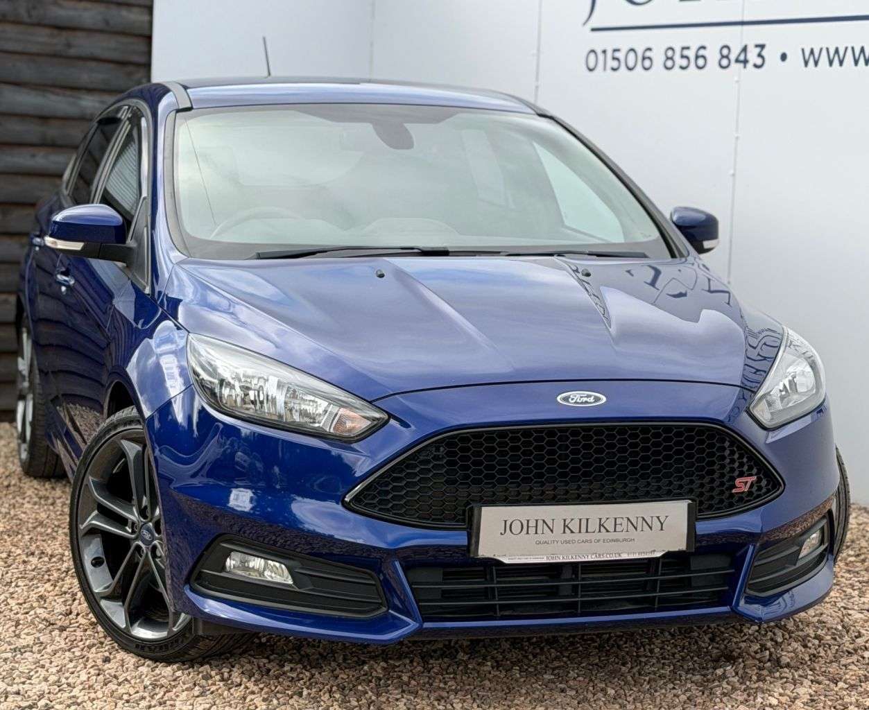 A 2018 FORD FOCUS 2.0T EcoBoost ST-2 Hatchback 5dr Petrol Manual Euro 6 (s/s) (250 ps) A 2018 FORD FOCUS 2.0T EcoBoost ST-2 Hatchback 5dr Petrol Manual Euro 6 (s/s) (250 ps)
