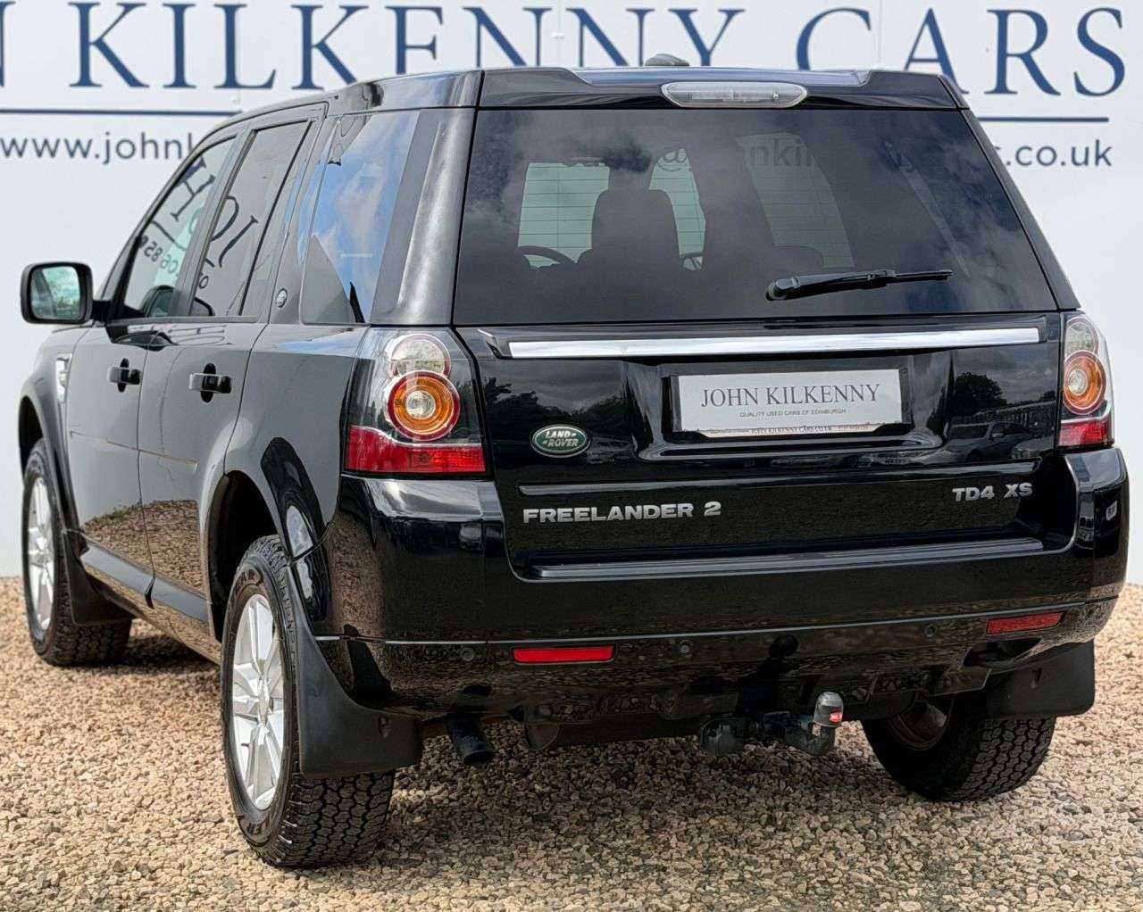 A 2014 LAND ROVER FREELANDER 2 2.2 TD4 XS SUV 5dr Diesel Manual 4WD Euro 5 (s/s) (150 ps) A 2014 LAND ROVER FREELANDER 2 2.2 TD4 XS SUV 5dr Diesel Manual 4WD Euro 5 (s/s) (150 ps)