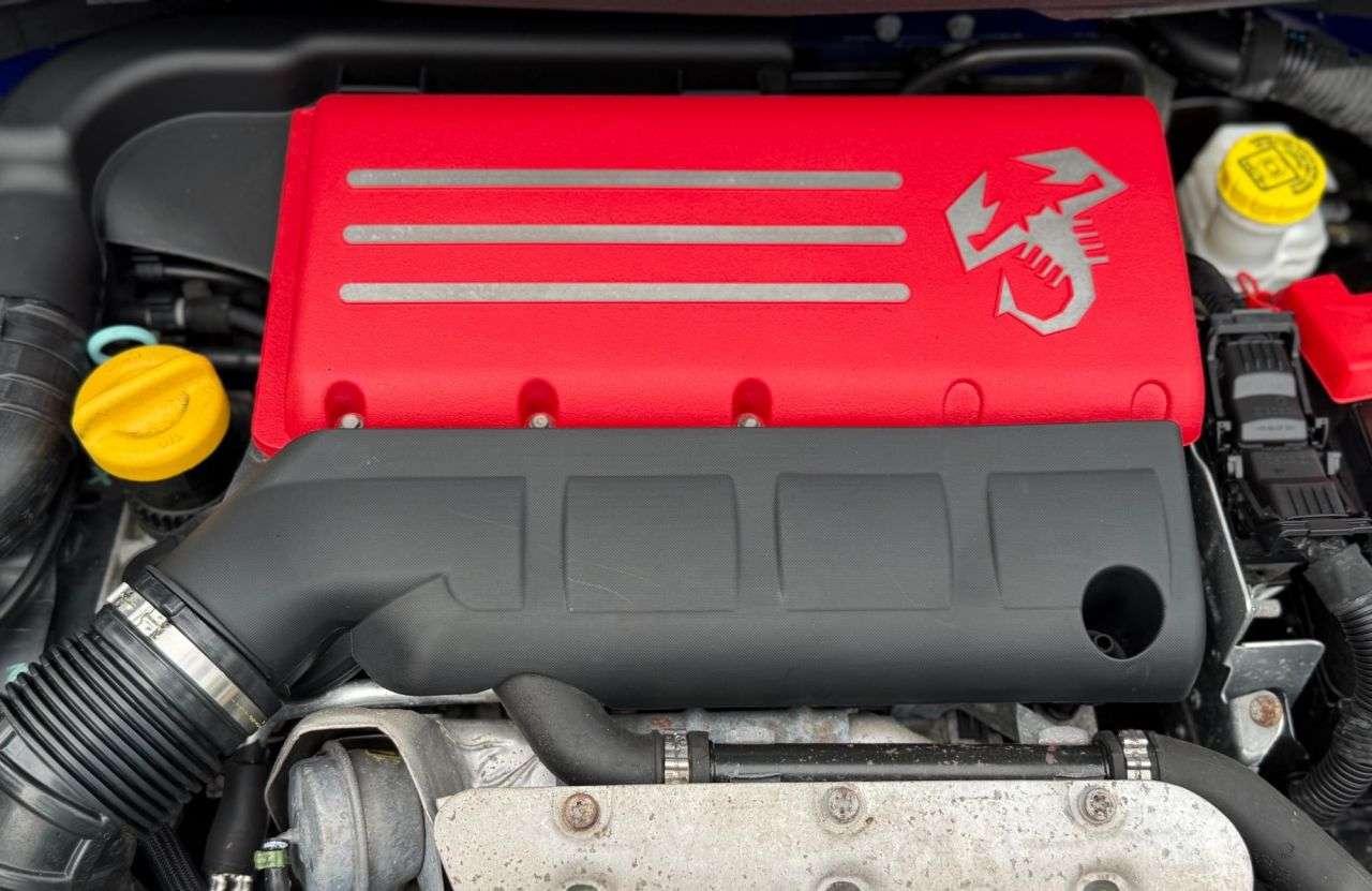 2018 ABARTH 595 2018 ABARTH 595